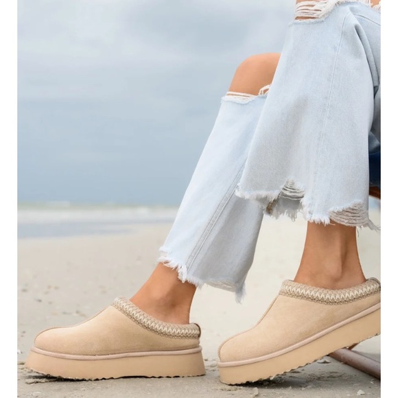 Altrd State Cloud Slipper In Light-Natural Shade. Size 6. NEVER WORN - Picture 2 of 4